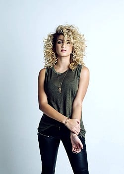 Tori Kelly